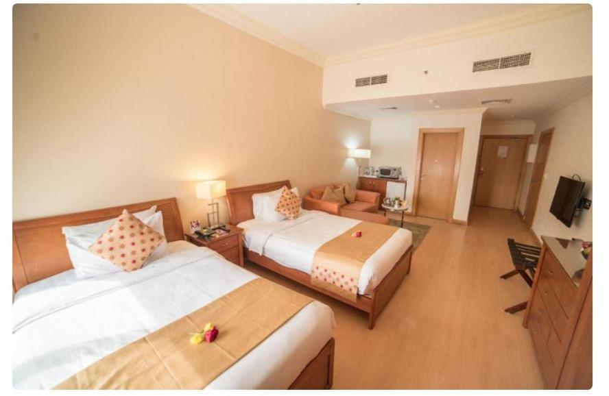 Al Safir Tower - Residence Manama Eksteriør billede